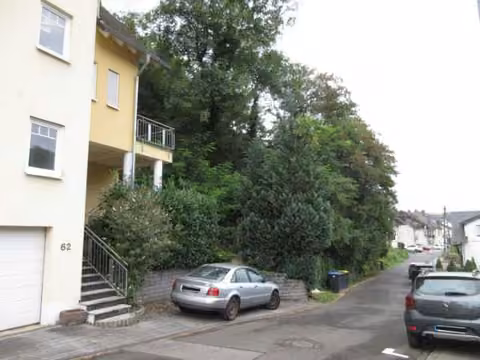 Zwangsversteigerung Grundstück in Lehmen – Ansicht des Grundstücks von Norden an der Erschließungsstraße
