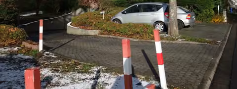 Zwangsversteigerung in Coburg – Nord-Ost-Ansicht der Wohnhäuser B und C