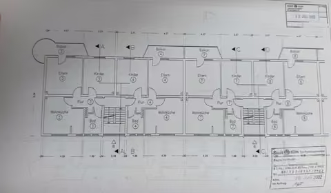 Zwangsversteigerung Eigentumswohnung in Köln, Gremberghoven – Grundriss des Obergeschosses mit Wohnung Nr. 4.