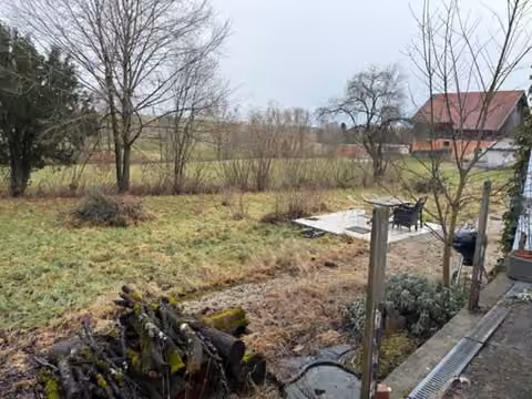 Zwangsversteigerung Einfamilienhaus in Falkenberg, Volksdorf – Blick auf den nördlichen, weitläufigen Gartenbereich.