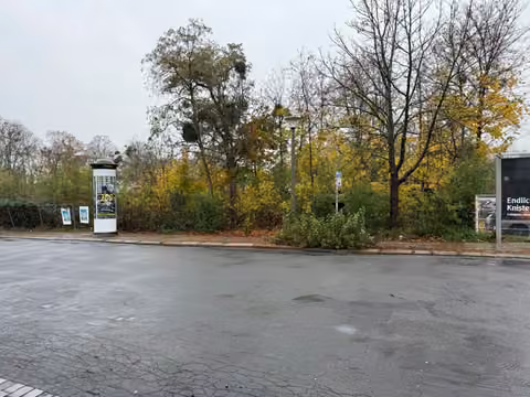 Zwangsversteigerung Grundstück in Dresden, Pirnaische Vorstadt – Blick von der Blüherstraße aus östlicher Richtung auf das Flurstück 2834.