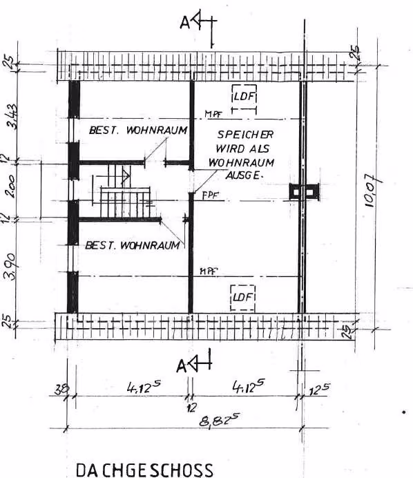 Zwangsversteigerung Einfamilienhaus in Saarbrücken, Eschringen – Grundrissplan des ausgebauten Dachgeschosses.