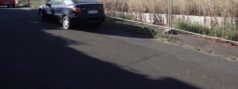 Zwangsversteigerung Grundstück in Bad Kissingen – Nord-Ansicht der Straßengabelung und Umgebung des Grundstücks.