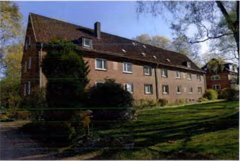 Zwangsversteigerung Mehrfamilienhaus in Itzehoe – Rückwärtige Gartenansicht Langer Peter von Süd-West.