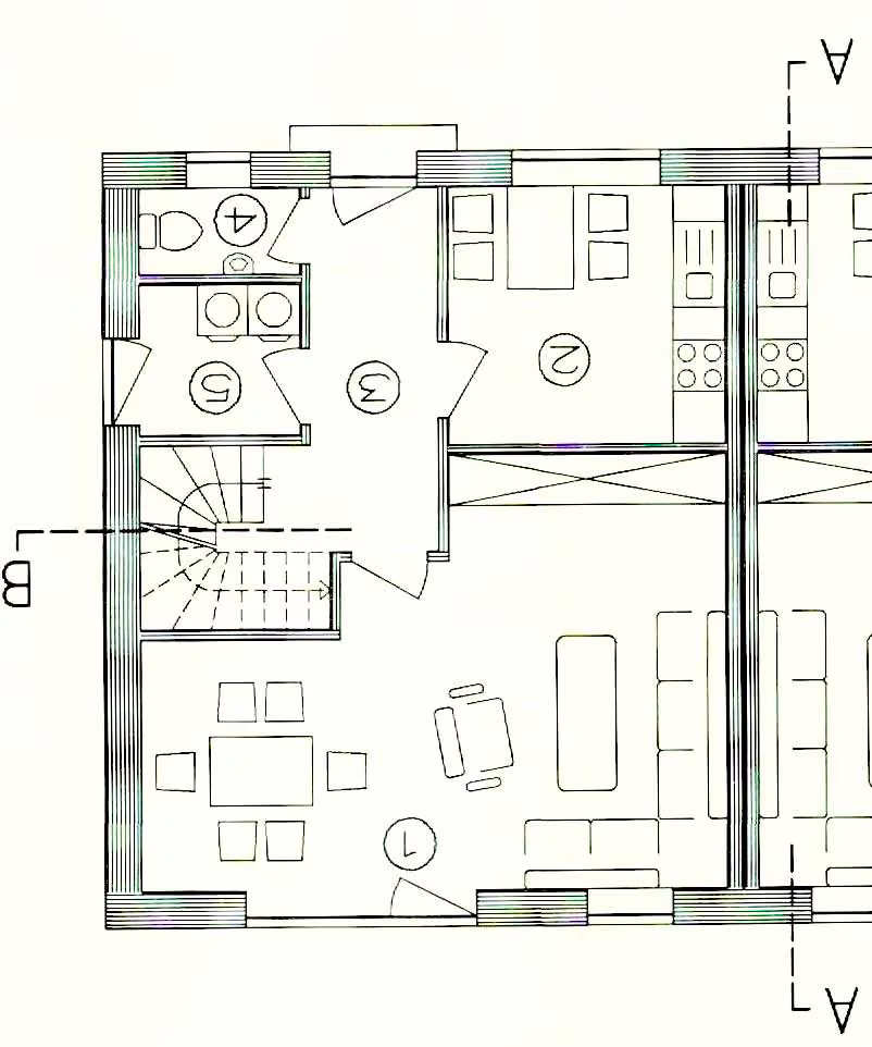 Zwangsversteigerung Eigentumswohnung in Berne, Campe – Grundriss des Erdgeschosses mit Wohnzimmer, Küche und Terrasse.