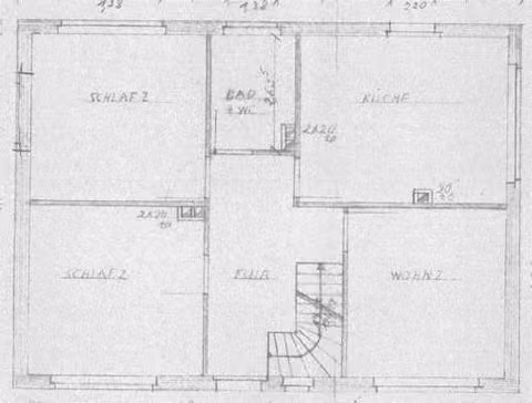 Zwangsversteigerung Einfamilienhaus in Lingen (Ems), Darme – Grundriss Erdgeschoss mit Raumaufteilung laut Bauakte und farblichen Markierungen.