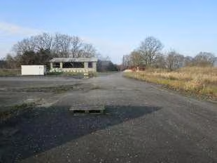 Zwangsversteigerung in Surwold – Übersicht der ca. 4.200 m² großen befestigten Siloplatte.