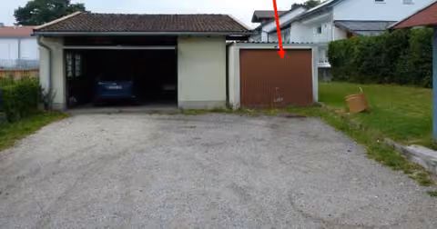 Zwangsversteigerung Eigentumswohnung in Regen – Garagen mit Fertigteilgarage Nr. 3