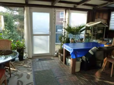 Zwangsversteigerung Reihenhaus in Ibbenbüren, Laggenbeck – Überdachter Freisitz beziehungsweise Wintergartenanbau