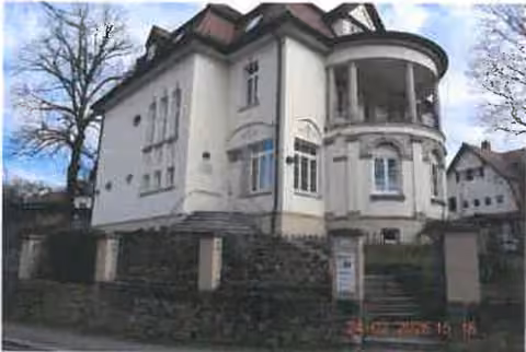 Zwangsversteigerung Wohn-/Geschäftshaus in Erfurt, Löbervorstadt – Außentreppenanlage und Hauseingang von der Goethestraße.