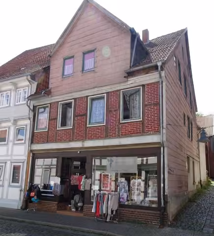 Zwangsversteigerung Wohn-/Geschäftshaus in Northeim – Straßenansicht des Wohn- und Geschäftshauses