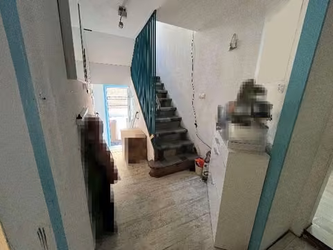 Zwangsversteigerung Doppelhaushälfte in Oebisfelde-Weferlingen, Oebisfelde – Wohnzimmer im Erdgeschoss.