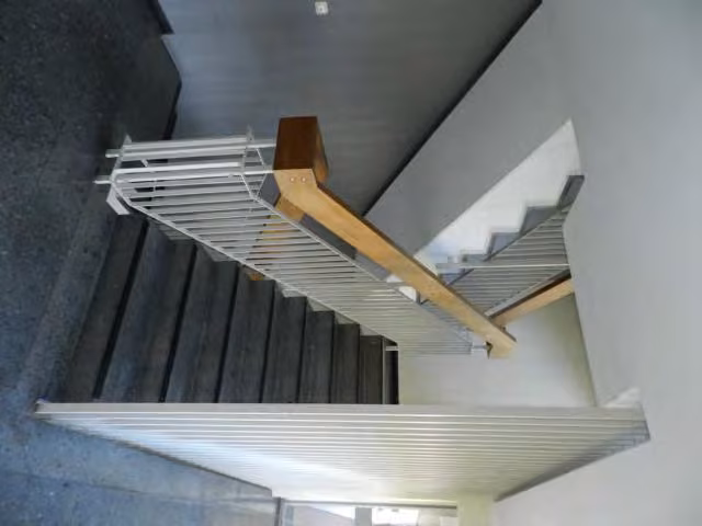 Zwangsversteigerung Eigentumswohnung in München, Laim – Hauseingangsbereich des Gebäudes Landsberger Straße 317.