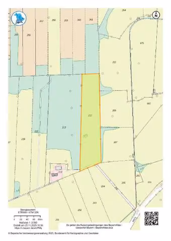 Zwangsversteigerung Einfamilienhaus in Staudach-Egerndach, Egerndach – Flurkarte mit gelber Hervorhebung des langgestreckten Flurstücks 212.