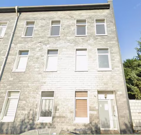Zwangsversteigerung Eigentumswohnung in Remscheid, Blumental – Straßenseitige Außenansicht des Mehrfamilienhauses Papenberger Straße 44-46.