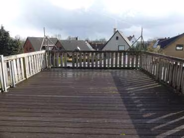 Zwangsversteigerung Zweifamilienhaus in Osterholz-Scharmbeck – Dachterrasse der Wohnung Nr. 2 im Obergeschoss.
