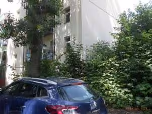 Zwangsversteigerung Grundstück in Chemnitz, Sonnenberg – Blick auf das direkt angrenzende Nachbargebäude Haus-Nr. 4.