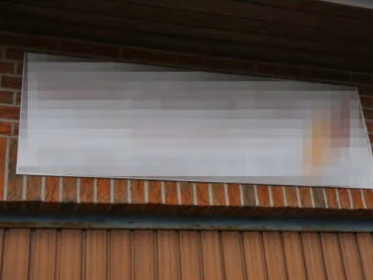 Zwangsversteigerung Einfamilienhaus in Heide, Süderholm – Frontalansicht des Wohnhauses von der Straße aus.