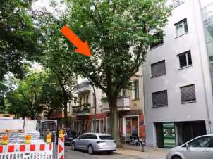 Zwangsversteigerung Eigentumswohnung in Berlin, Friedrichshain – Straßenseitige Außenansicht des Vorderhauses Kreutzigerstraße 5.