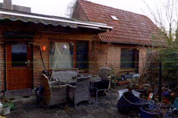 Zwangsversteigerung Einfamilienhaus in Kiebitzreihe – Verbindungsbau und Stallgebäude im rückwärtigen Grundstücksbereich.