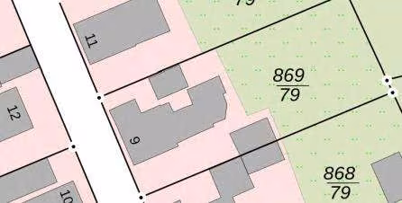Zwangsversteigerung Einfamilienhaus in Nemsdorf-Göhrendorf, Schraplau – Orthofoto-Lageplan mit Kennzeichnung aller Gebäude und Terrassen.